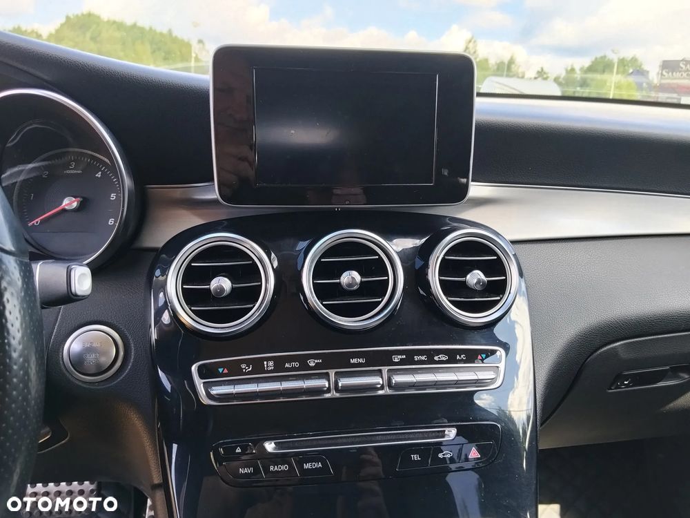 Mercedes-Benz GLC - 8