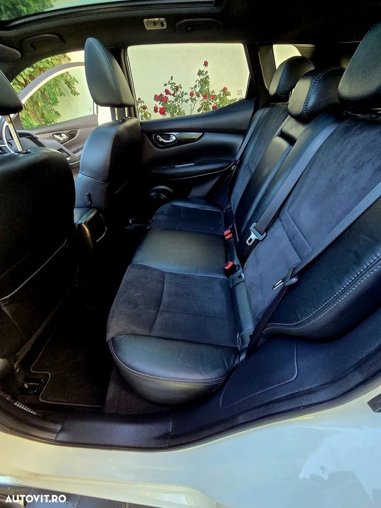 Nissan Qashqai 1.6 DCI N-Connecta - 13