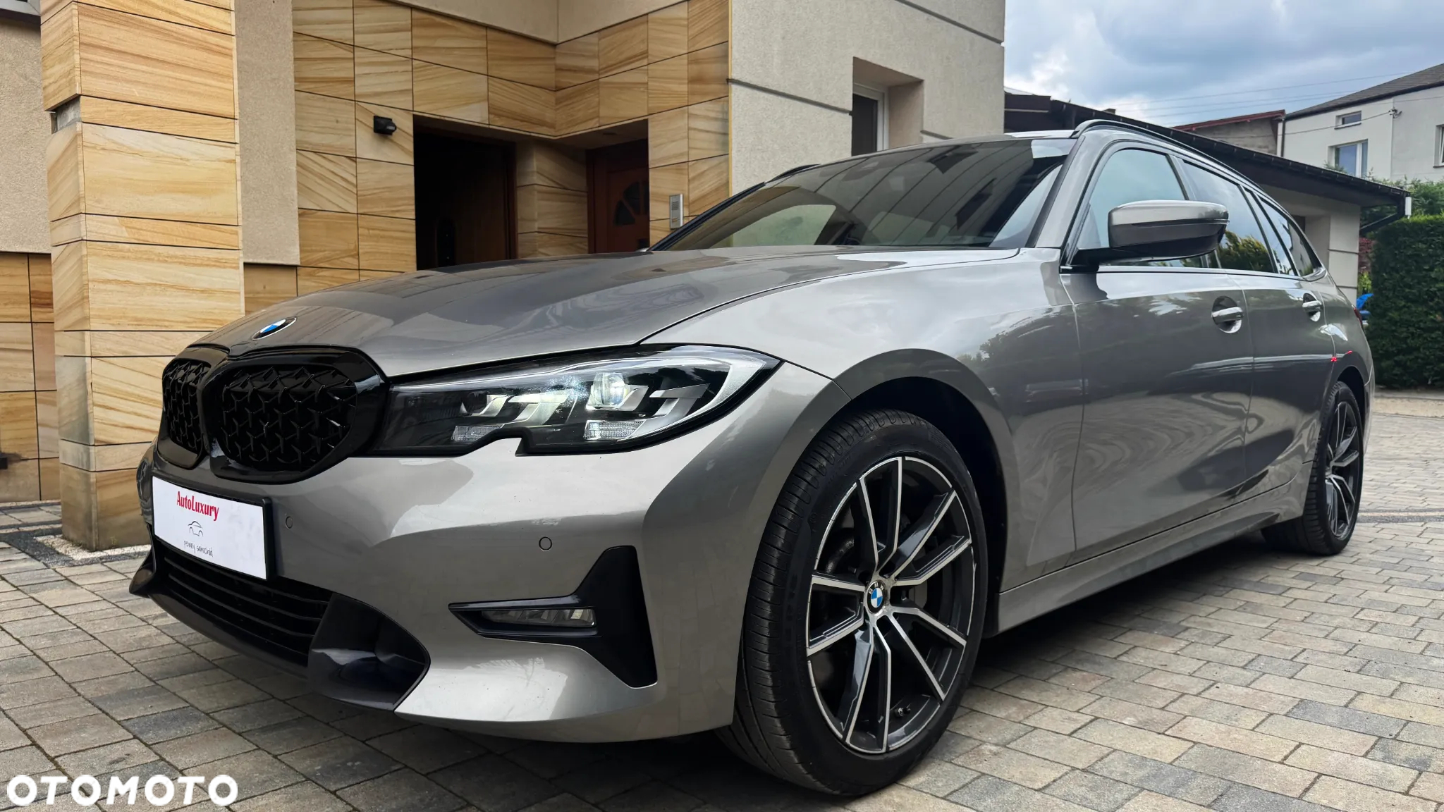 BMW Seria 3 330i Sport Line sport - 4