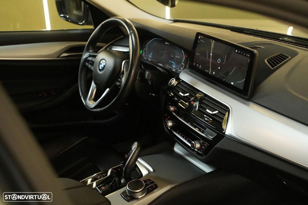 BMW 520 e Pack M - 29