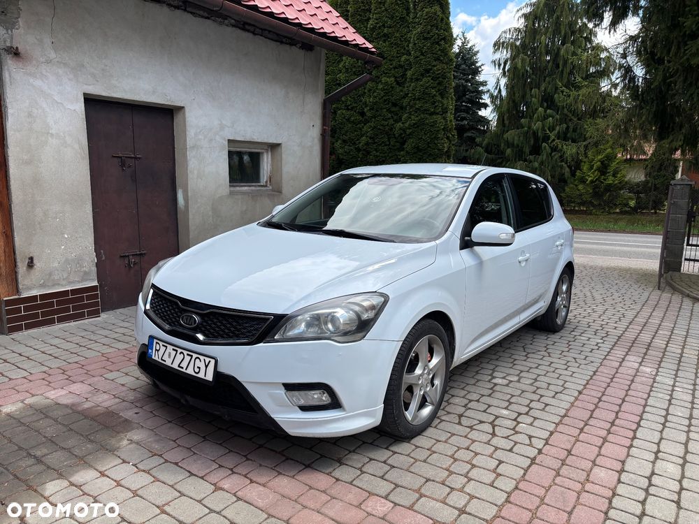 Kia Ceed - 1