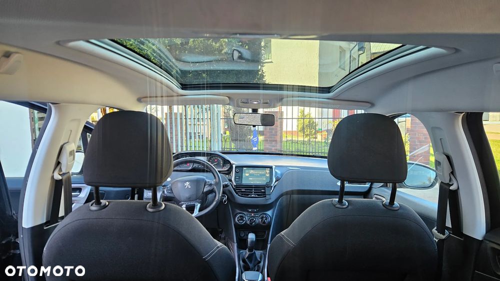 Peugeot 2008 1.2 Pure Tech Style - 6