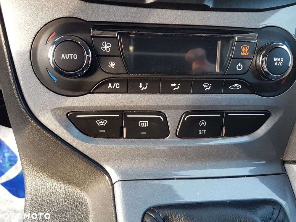 Ford Focus 1.6 EcoBoost Titanium - 22