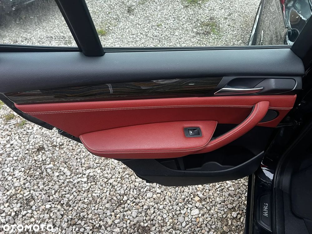 BMW X3 xDrive30d - 27