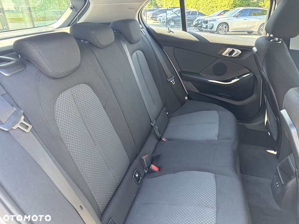 BMW Seria 1 118i Advantage - 23