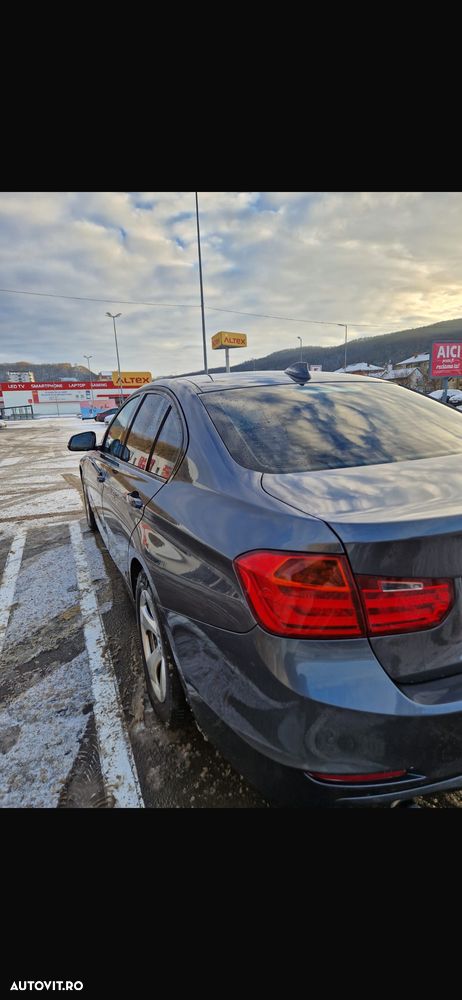 BMW Seria 3 320d EfficientDynamics Edition - 14