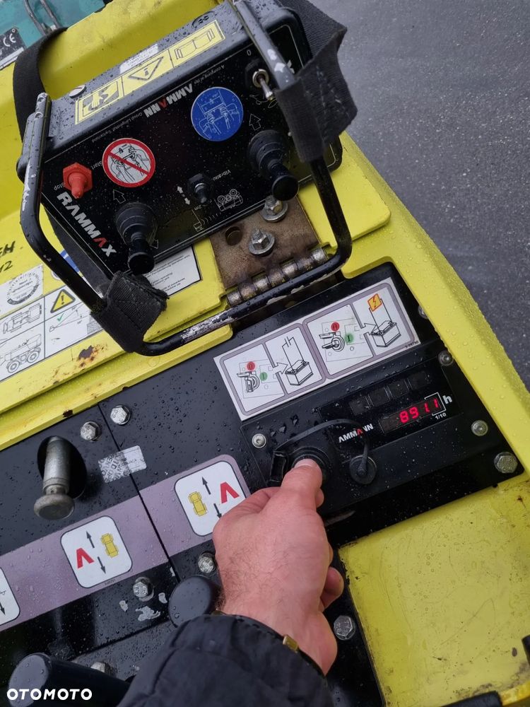 Ammann 1,6 tony Walec okołkowany Rammax 1585 sterowany z Pilot z Norwegii 890h 2016rok Silnik HATZ Zero luzów wycieków !! - 3