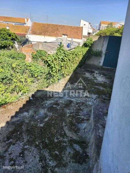 Oportunidade única de investimento 3 imóveis 1 Loja e terreno - Grande imagem: 5/7