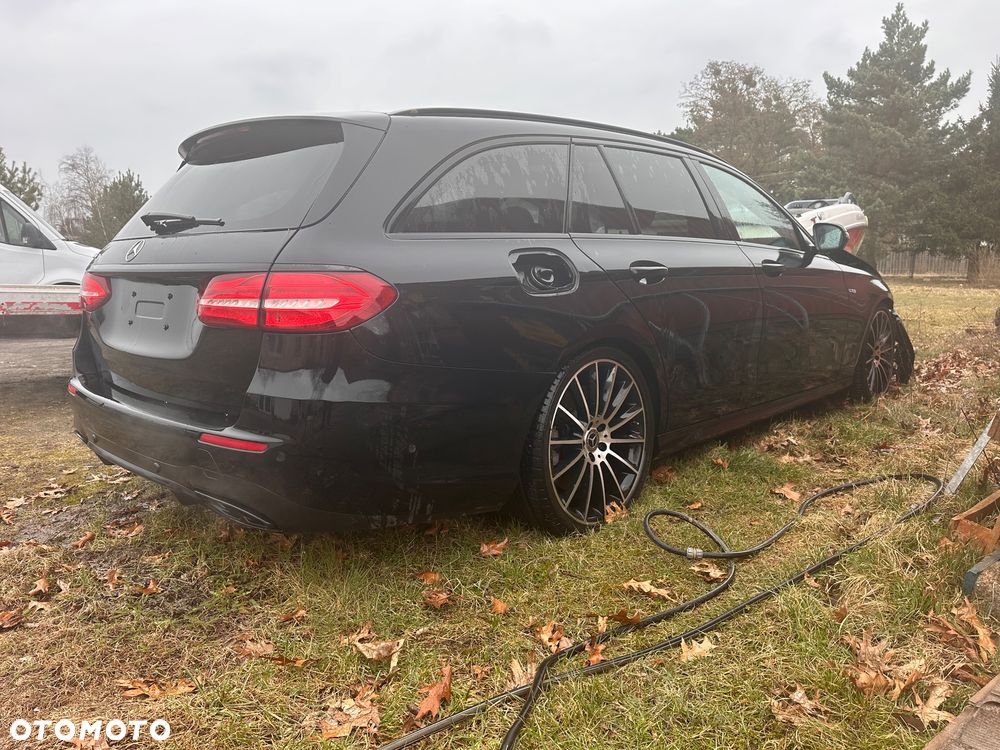 Mercedes-Benz Klasa E 43 AMG 4-Matic - 8