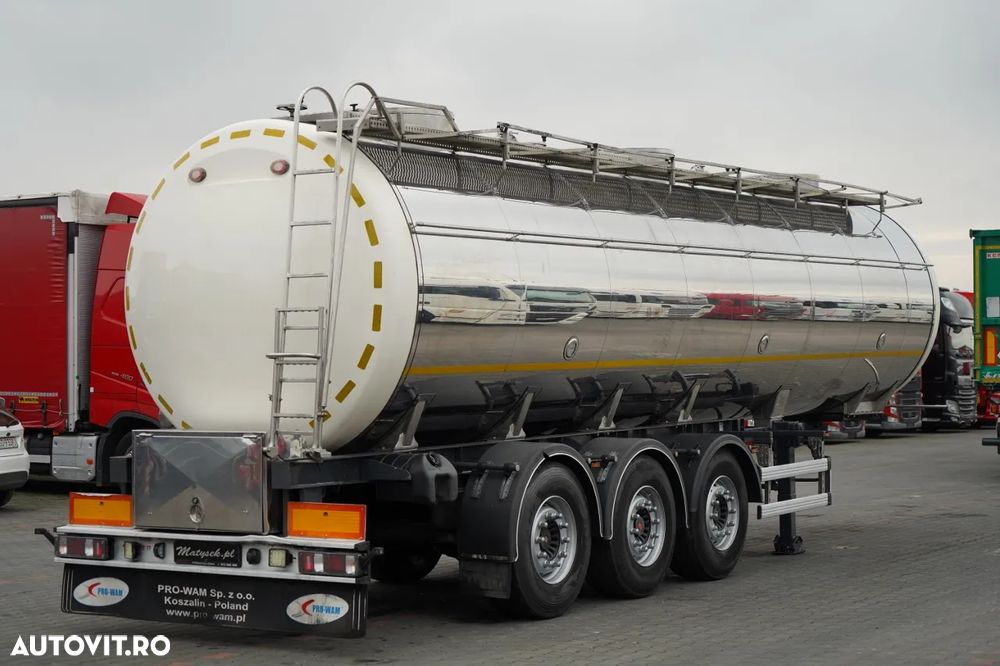 Spitzer REZERVOR ALIMENTE / 3 COMPARTIMENTE / 30.000 L / AXĂ RIDICABILĂ / SAF - 8