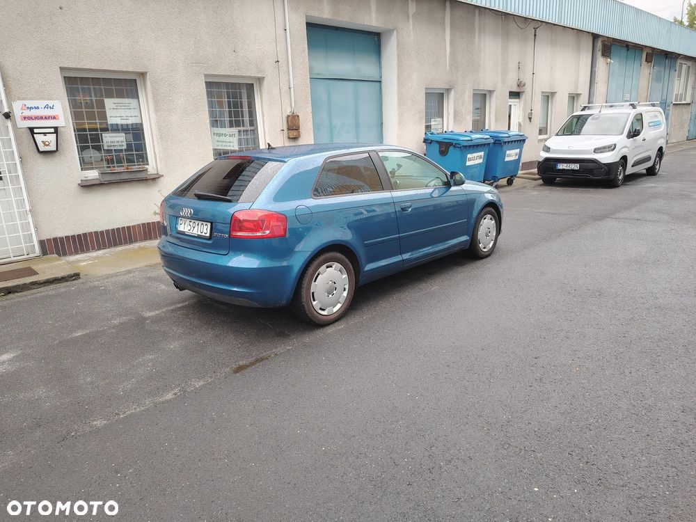 Audi A3 3-drzwiowe 2.0 TDI Attraction - 3