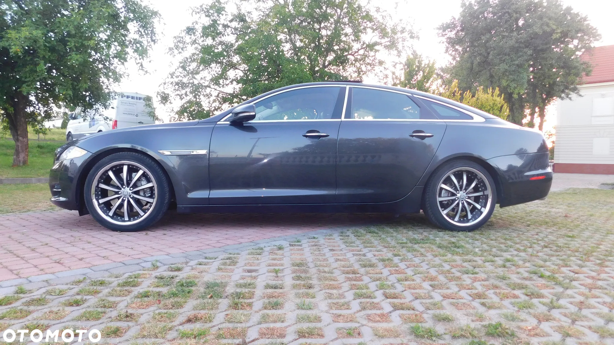 Jaguar XJ 5.0 V8 LWB Premium Luxury - 33