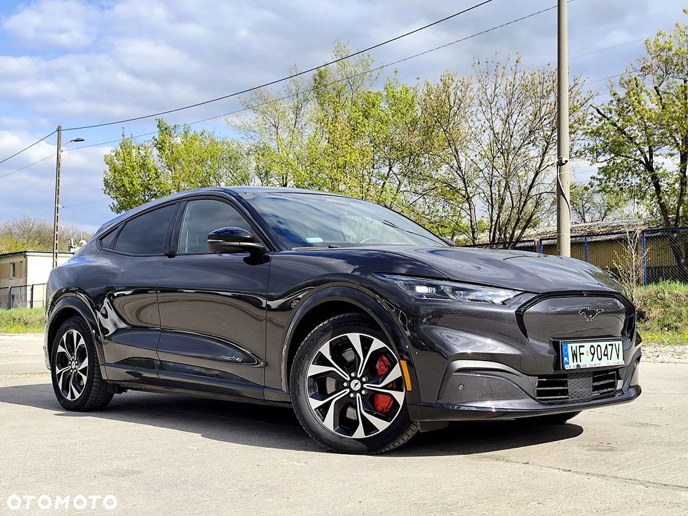 Ford Mustang Mach-E 91 kWh AWD Premium - 4