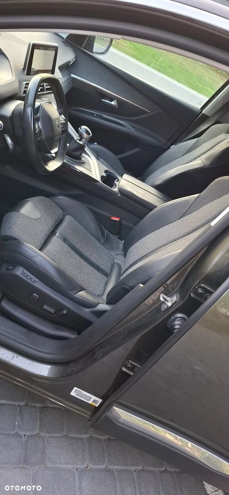 Peugeot 3008 2.0 HDi Premium - 17