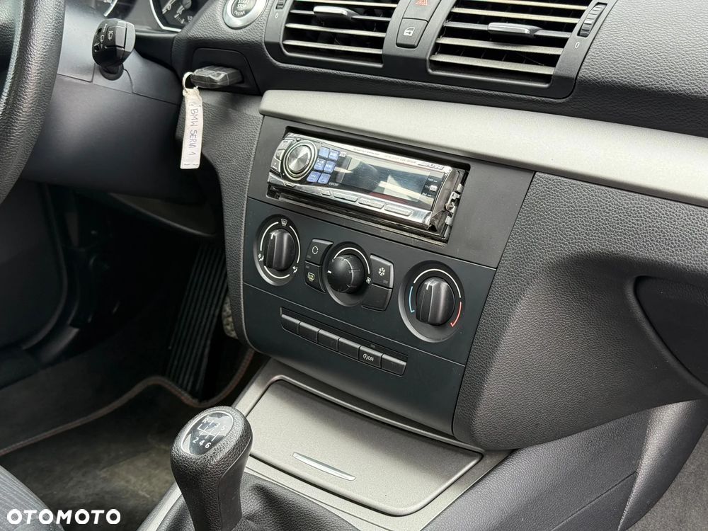 BMW Seria 1 116i - 16