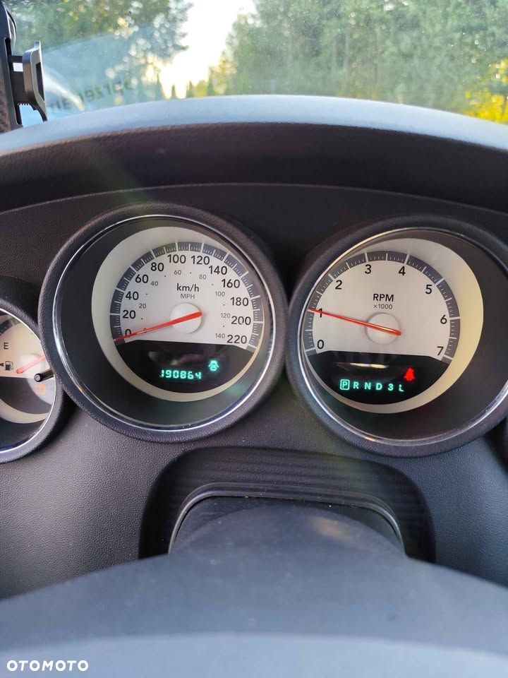 Dodge Charger 2.7 V6 SE - 3