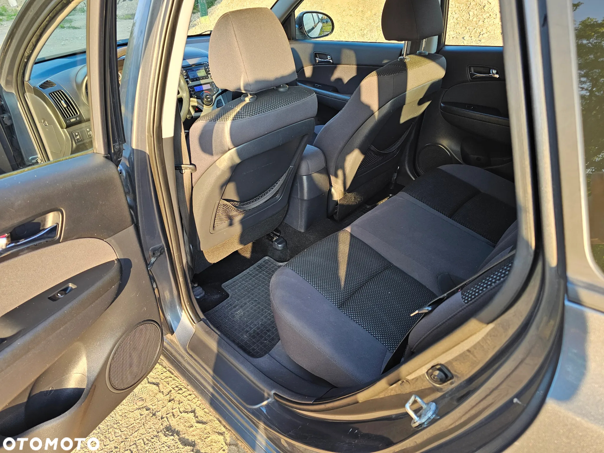 Hyundai i30 1.6 CRDi Comfort EU5 - 9