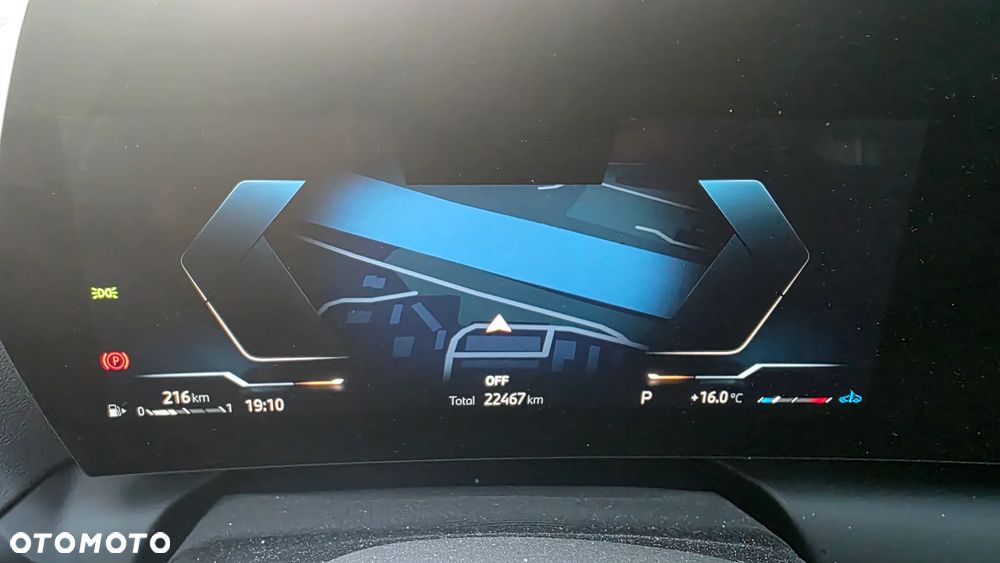 BMW Seria 2 220i mHEV - 10