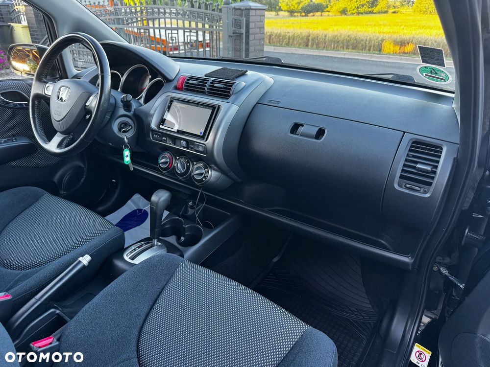 Honda Jazz 1.4 CVT ES Sport - 15