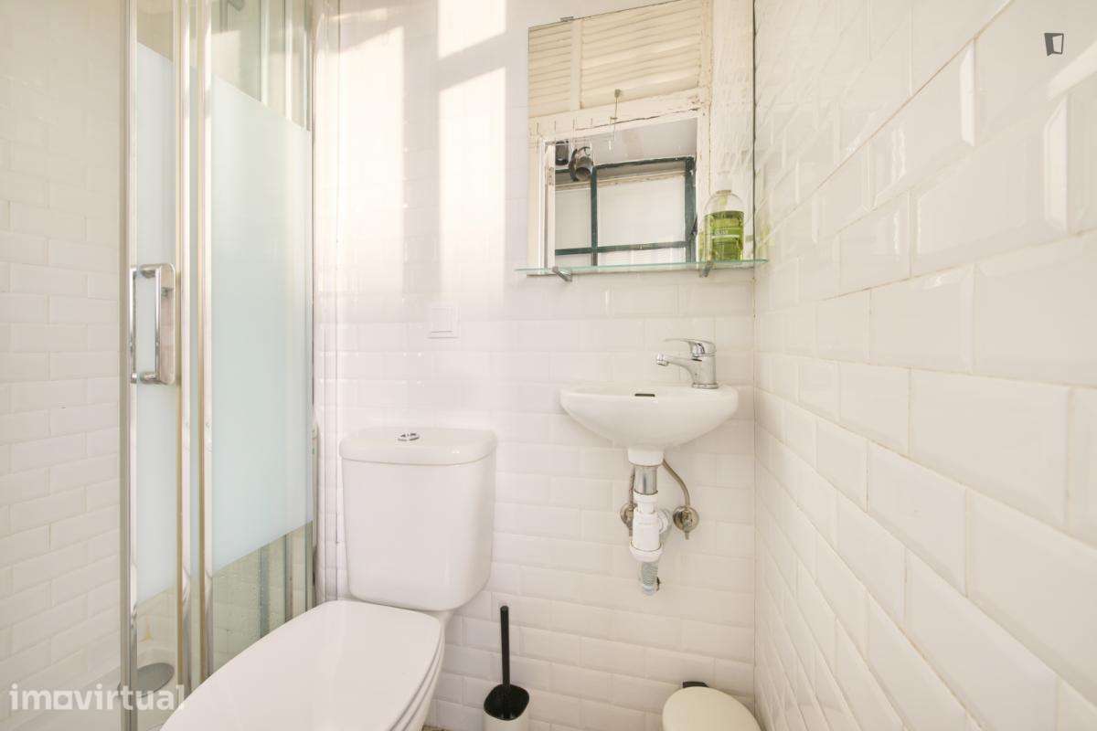 Quarto - localizado em Arroios Lisbon - Grande imagem: 3/25