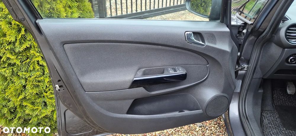 Opel Corsa 1.4 16V Edition - 25