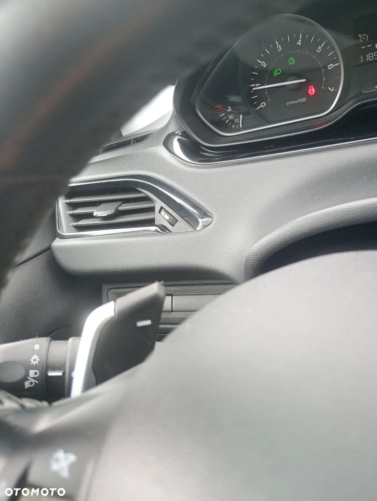 Peugeot 208 1.2 PureTech Active ETG5 - 38