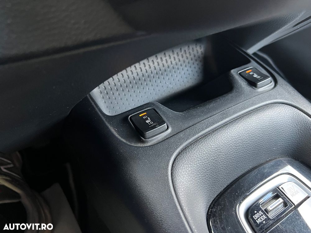 Toyota Corolla 1.8 HSD Dynamic - 8