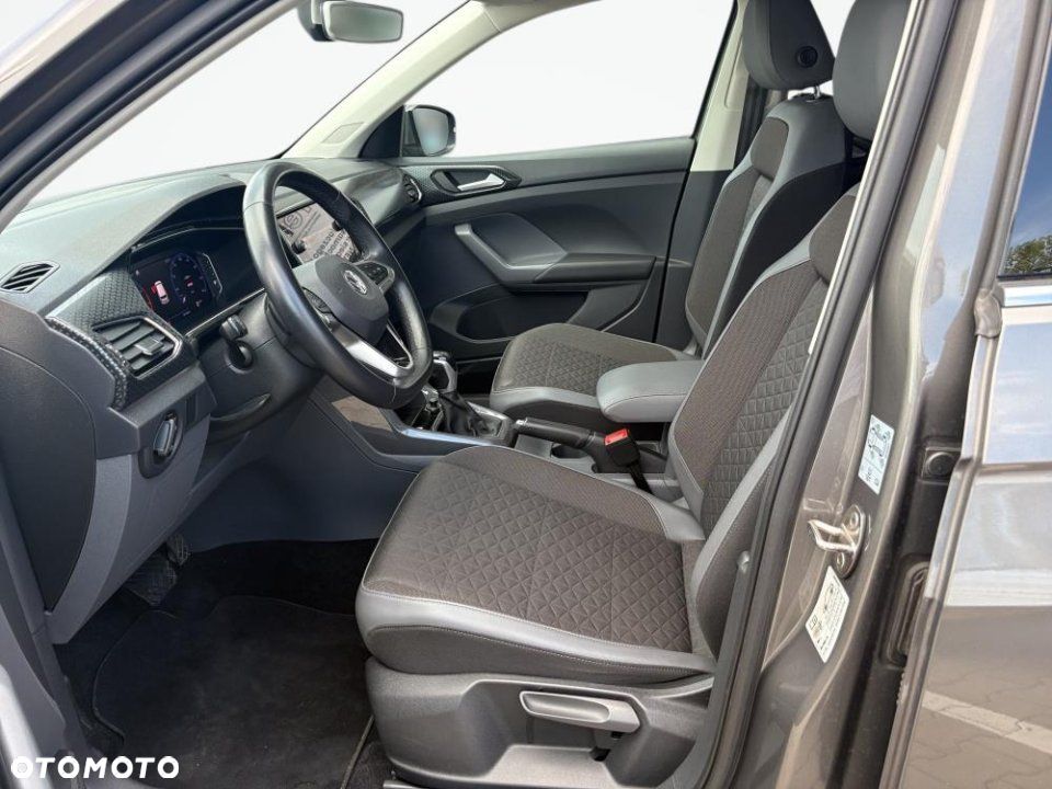 Volkswagen T-Cross - 13