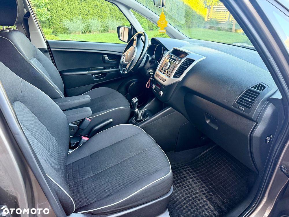 Kia Venga 1.4 CRDi 90 Attract - 24