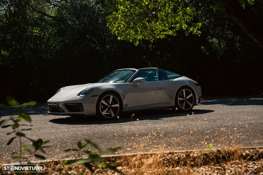 Porsche 911 (992) - 31