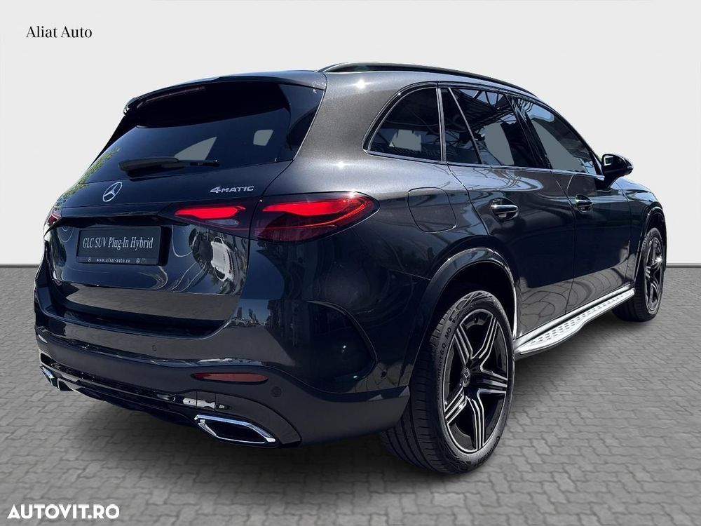 Mercedes-Benz GLC 300 e 4MATIC PHEV - 5