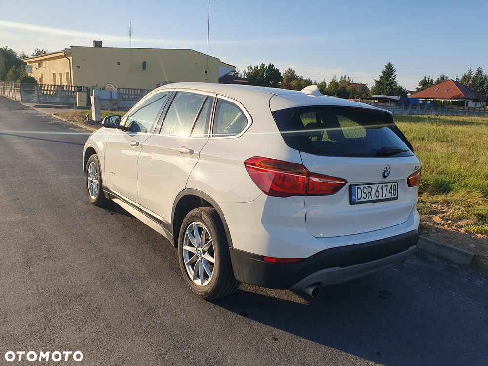 BMW X1 sDrive16d - 5