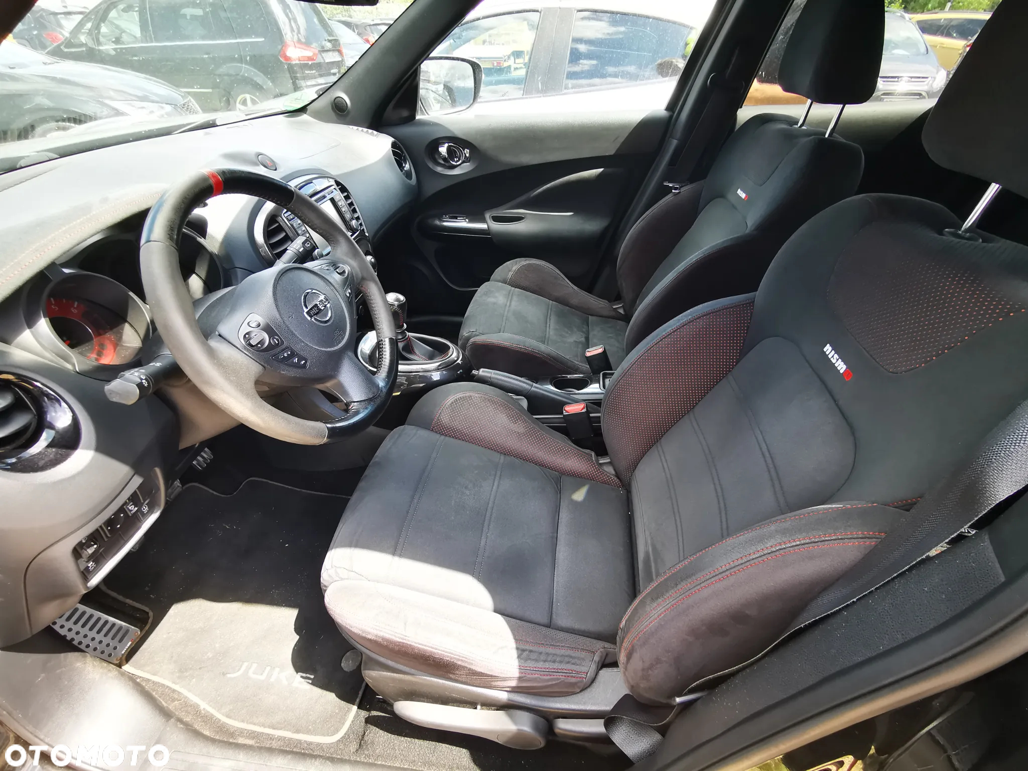 Nissan Juke 1.6 DIG-T Nismo RS - 12