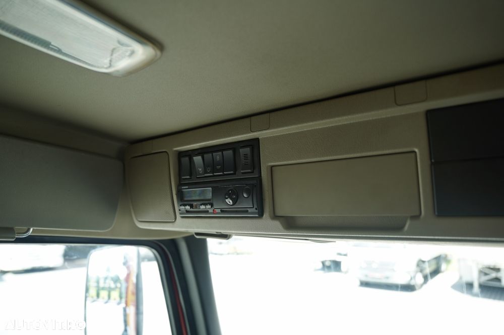 Volvo FMX 460 / 8x4 / BASCULATOR SPATE / CLAPETĂ HIDRAULICĂ / I-SHIFT / PERDĂ ELECTRICĂ / EURO 6 / - 34