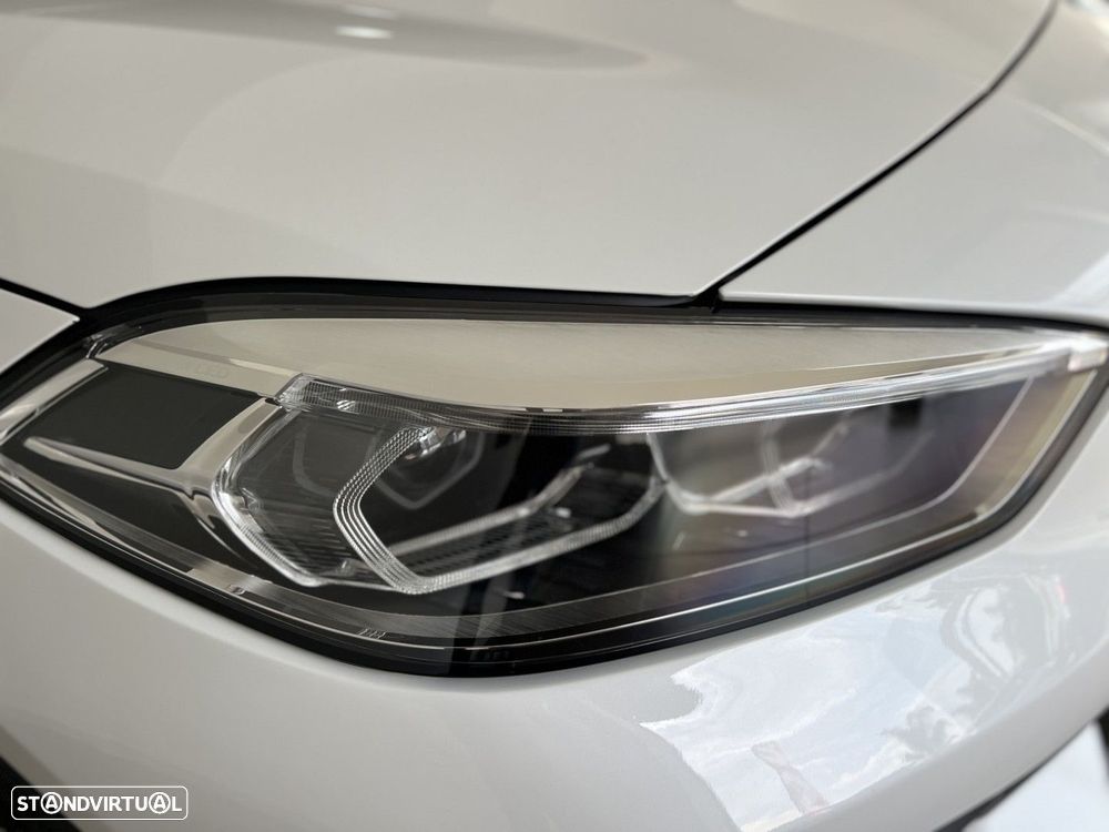 BMW 118 i Aut. Advantage - 33