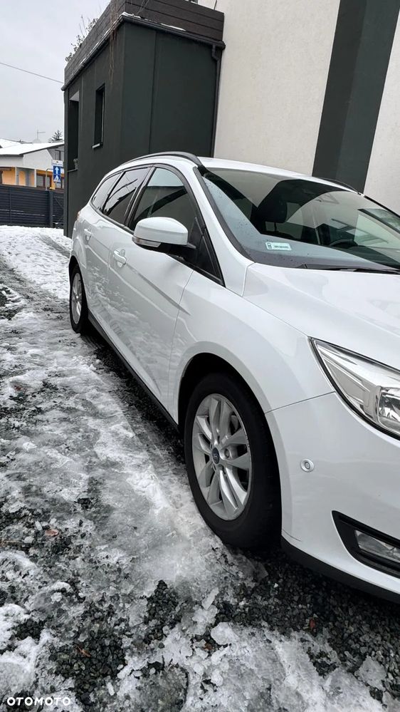 Ford Focus 1.0 EcoBoost Titanium - 3