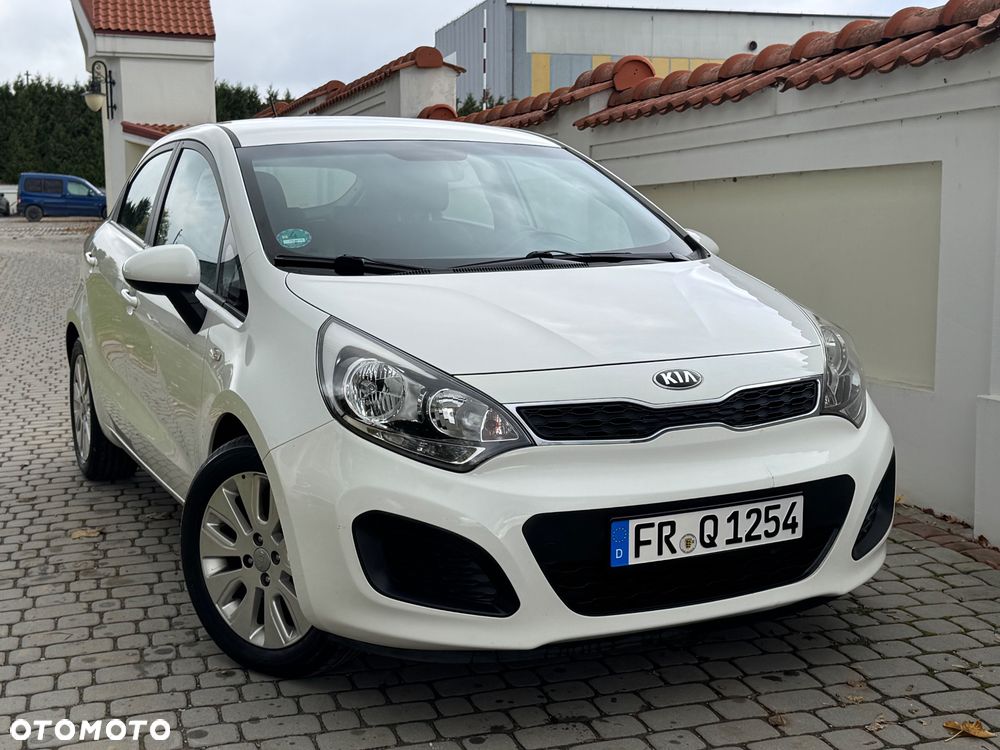 Kia Rio - 7
