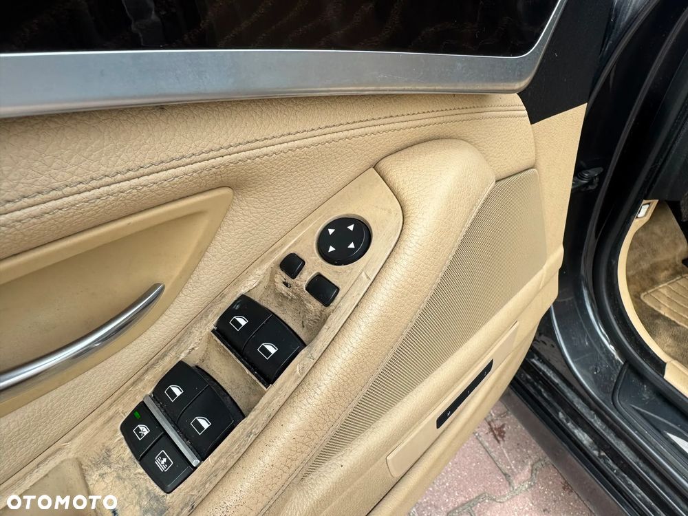 BMW Seria 5 535i - 11
