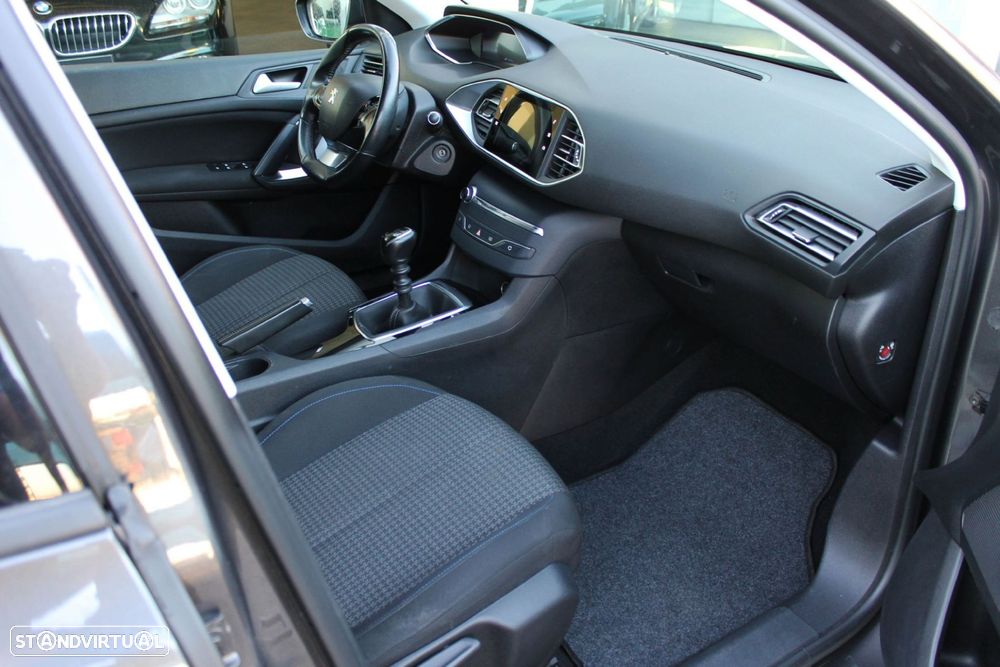 Peugeot 308 SW 1.5 BlueHDi Style - 20