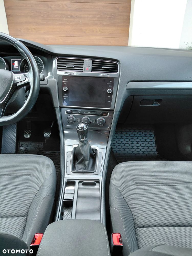 Volkswagen Golf 1.6 TDI BMT Comfortline - 13