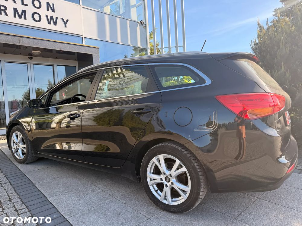 Kia Ceed 1.6 GDI ISG Spirit - 13