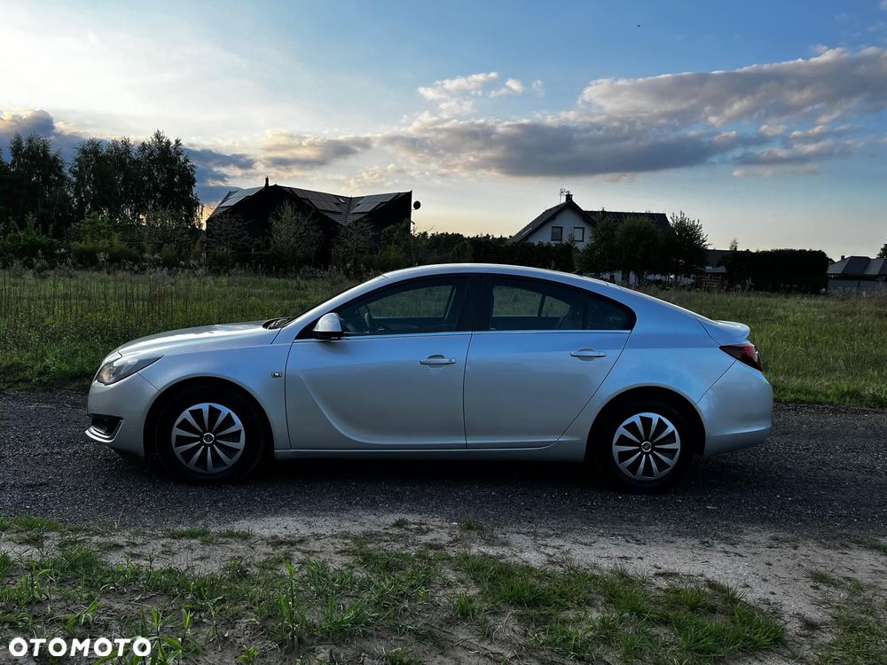 Opel Insignia - 18
