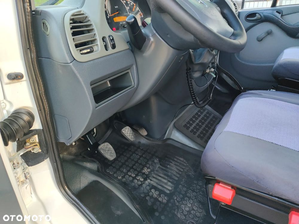 Mercedes-Benz Sprinter - 8