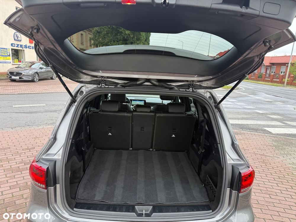 Mercedes-Benz GLB 200 d AMG Line 8G-DCT - 17