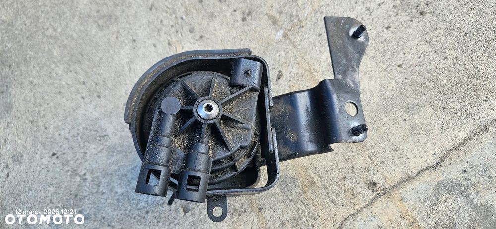Obudowa filtra paliwa Opel Zafira B Lift 1,7 CDTI 81kW 110KM 2010r - 3