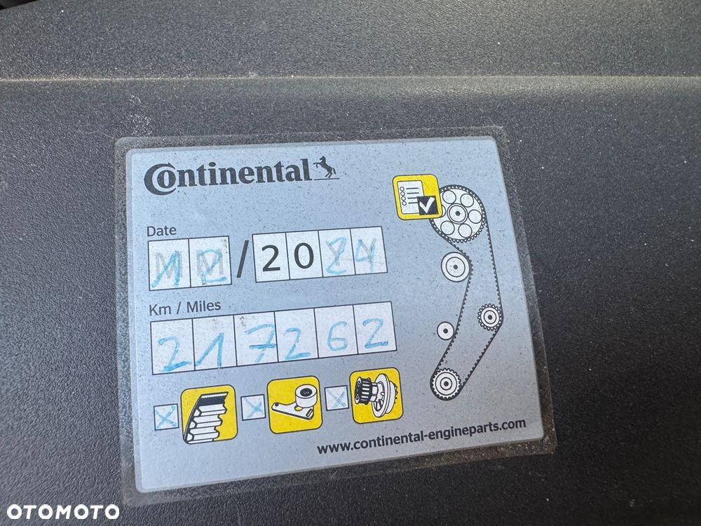 Volkswagen Passat 2.0 TDI SCR DSG Highline - 35