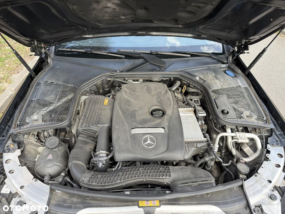 Mercedes-Benz Klasa C 300 9G-TRONIC Night Edition - 23