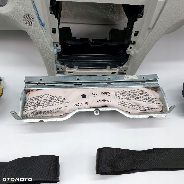 MERCEDES C KLASA W204 LIFT DESKA ROZDZIELCZA KONSOLA KOKPIT PULPIT PODUSZKI AIRBAG AIR BAG PASY KIT SET - 6