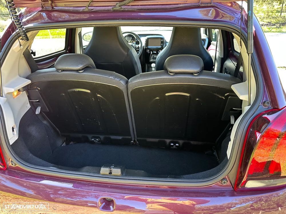 Peugeot 108 1.2 PureTech Top! Allure - 12