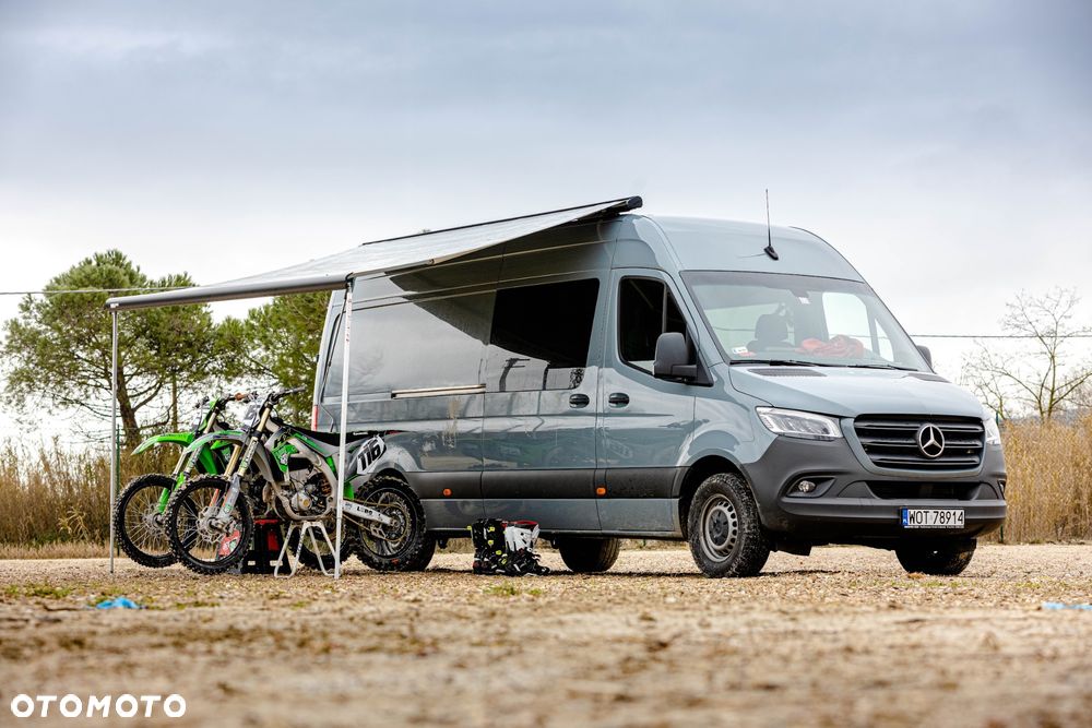 Mercedes-Benz Sprinter - 16
